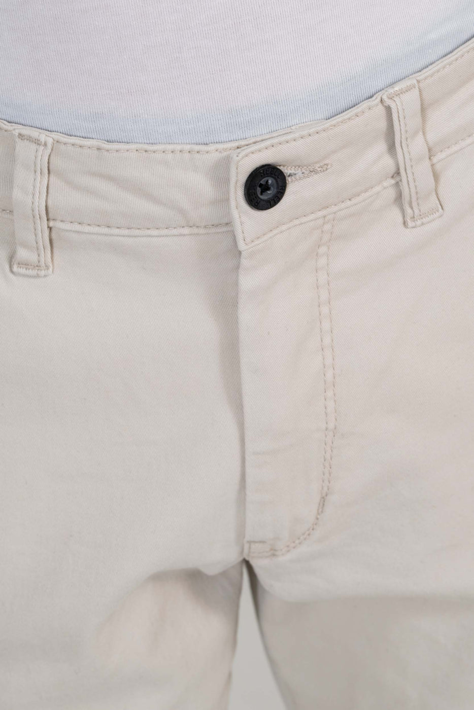 Flex Tapered Chino Hose oatmeal