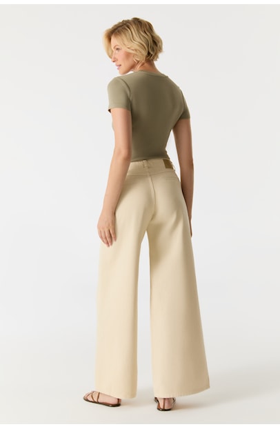 Hazel Wide Leg Jeans