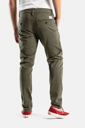 Reell Flex Tapered Chino Stoffhose olive I UNiKAT Store Karlsruhe