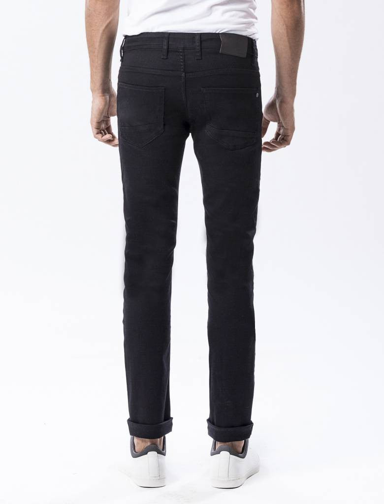 schwarze slim fit geschnittene Herren Jeans > online bestellen > Unikat Karlsruhe